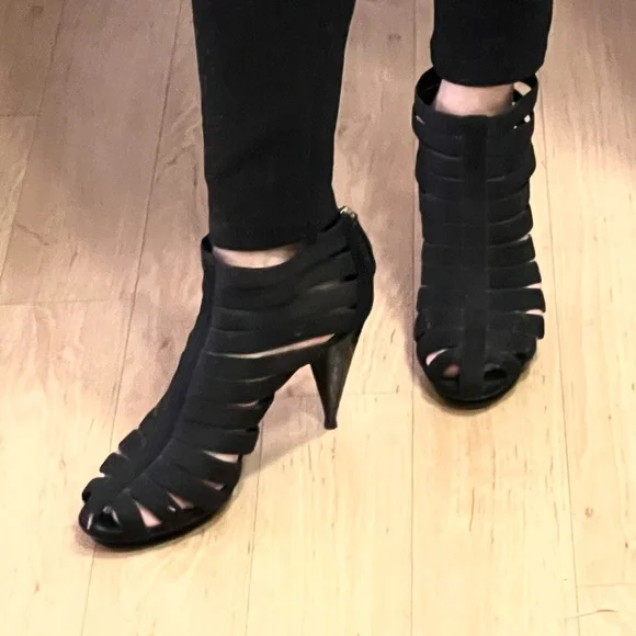 GUCCI ISADORA ELASTIC GLADIATOR BOOTIE( Authentic) - Picture 6 of 6